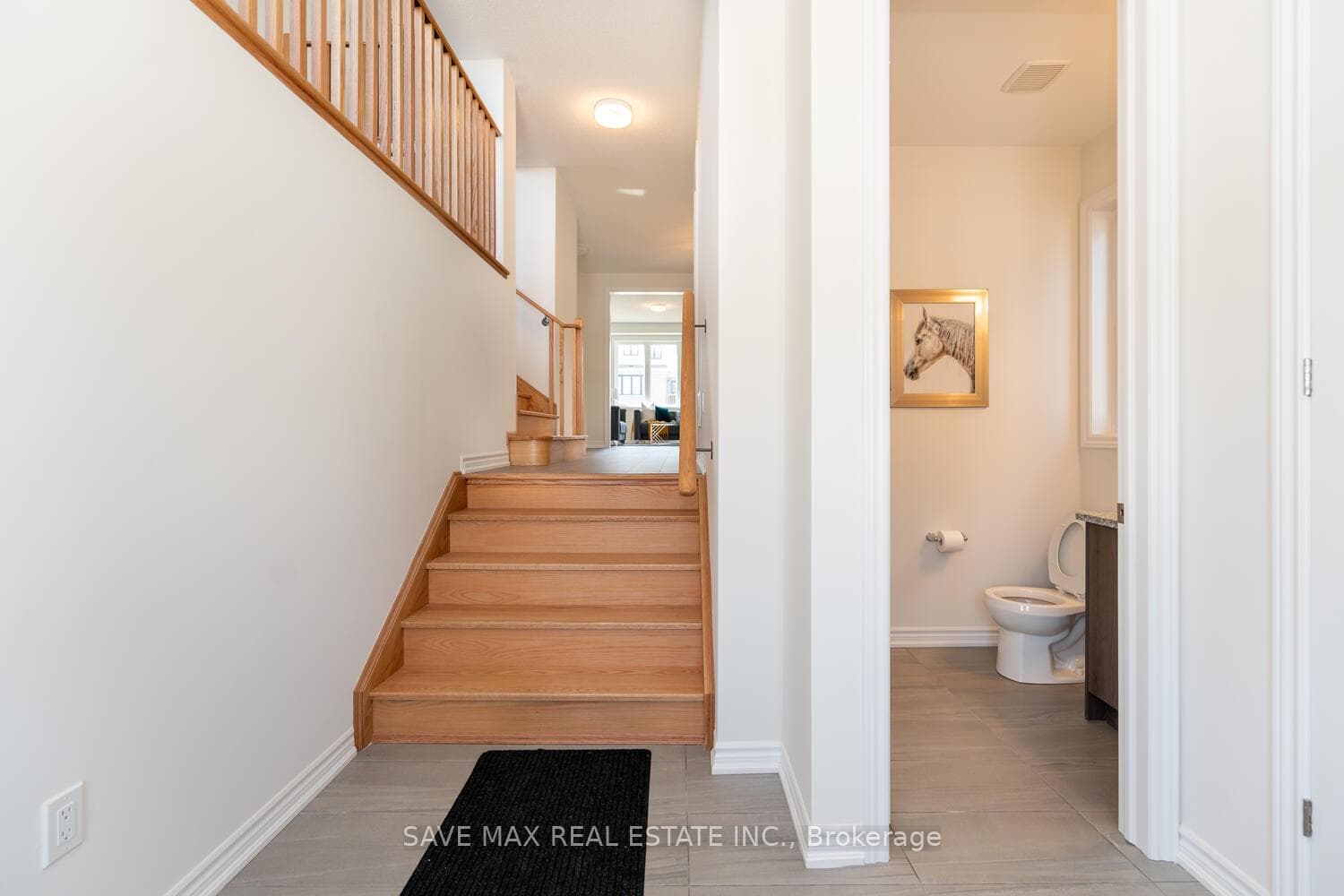 1077 TRAILSVIEW Avenue photo 6
