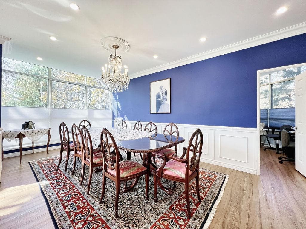 5444 Yonge Street Unit 108 photo 21