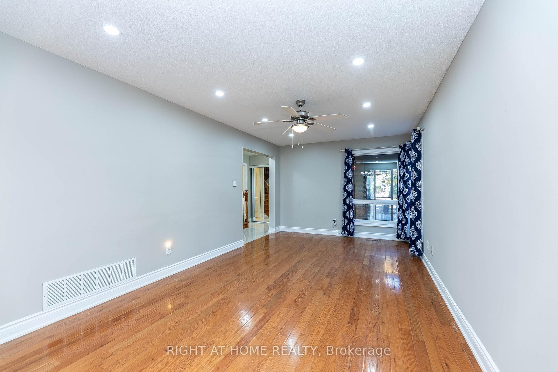 37 Cheeseman Drive photo 10
