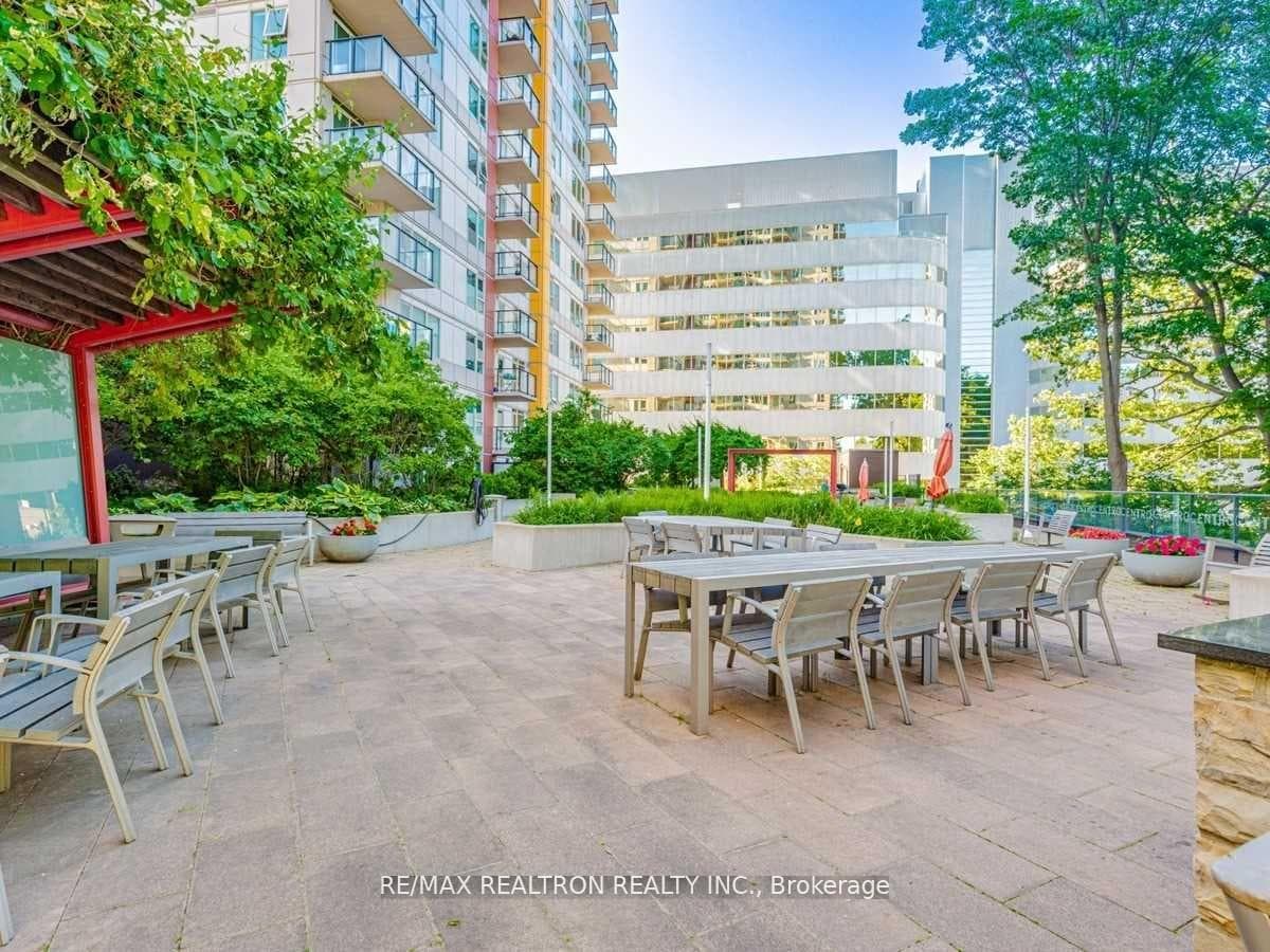 190 Borough Drive Unit 1101 photo 29