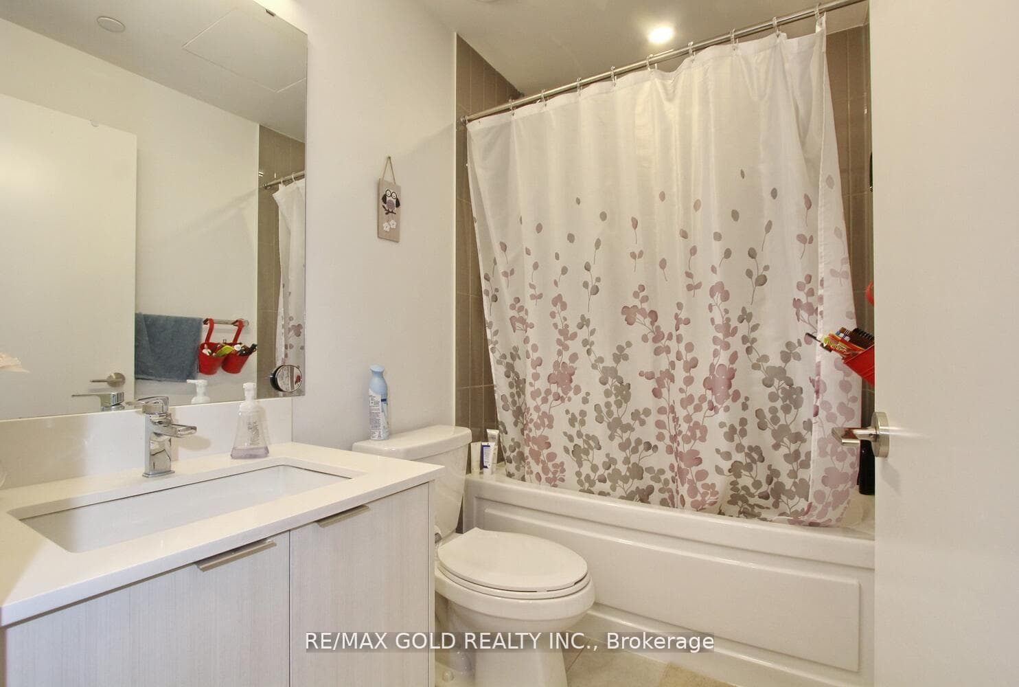 225 Malta Avenue Unit 1401 photo 8