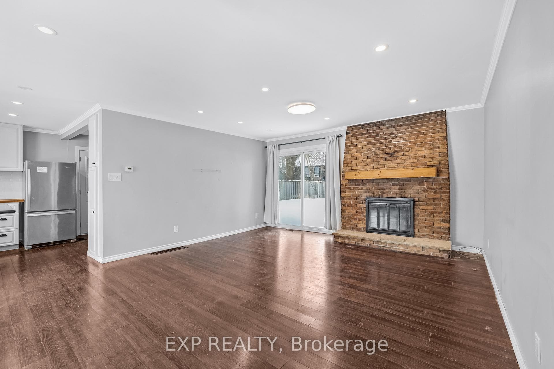 183 Spring Road photo 7