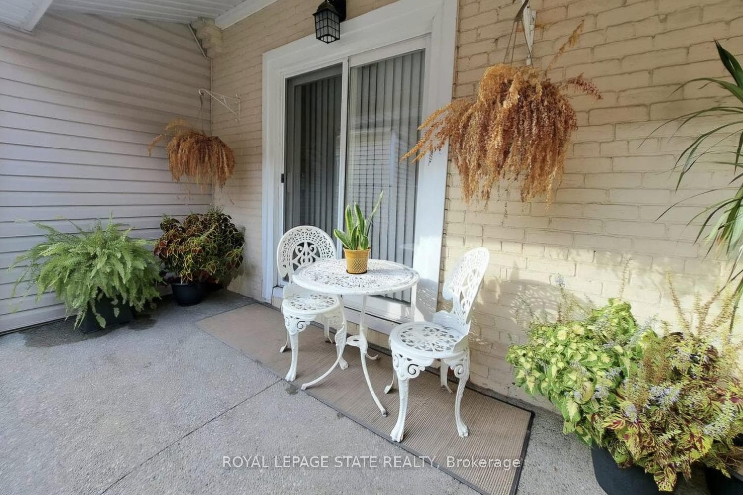 113 Steven Street photo 27