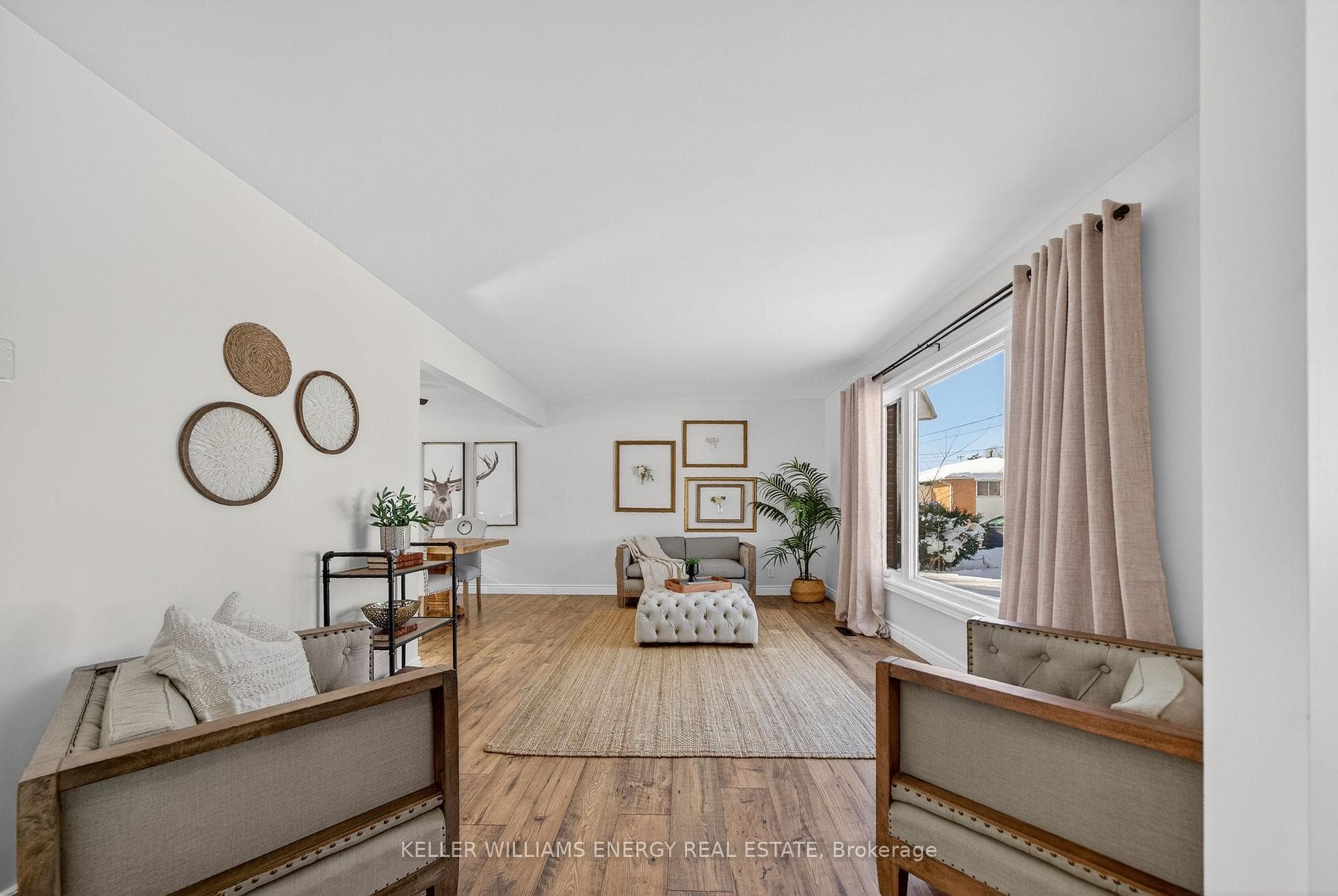 40 Robertson Lane photo 2