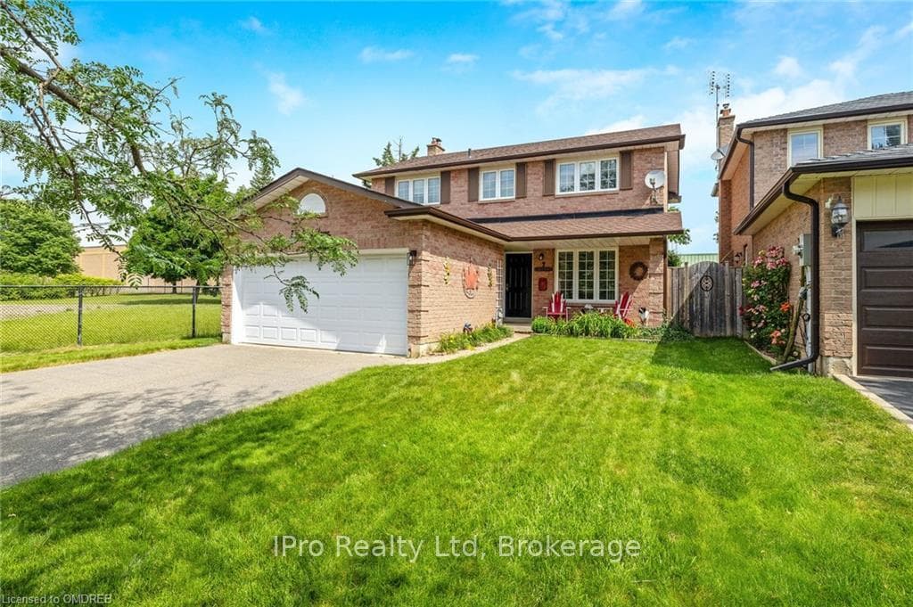 7 CALVERT Drive photo 2