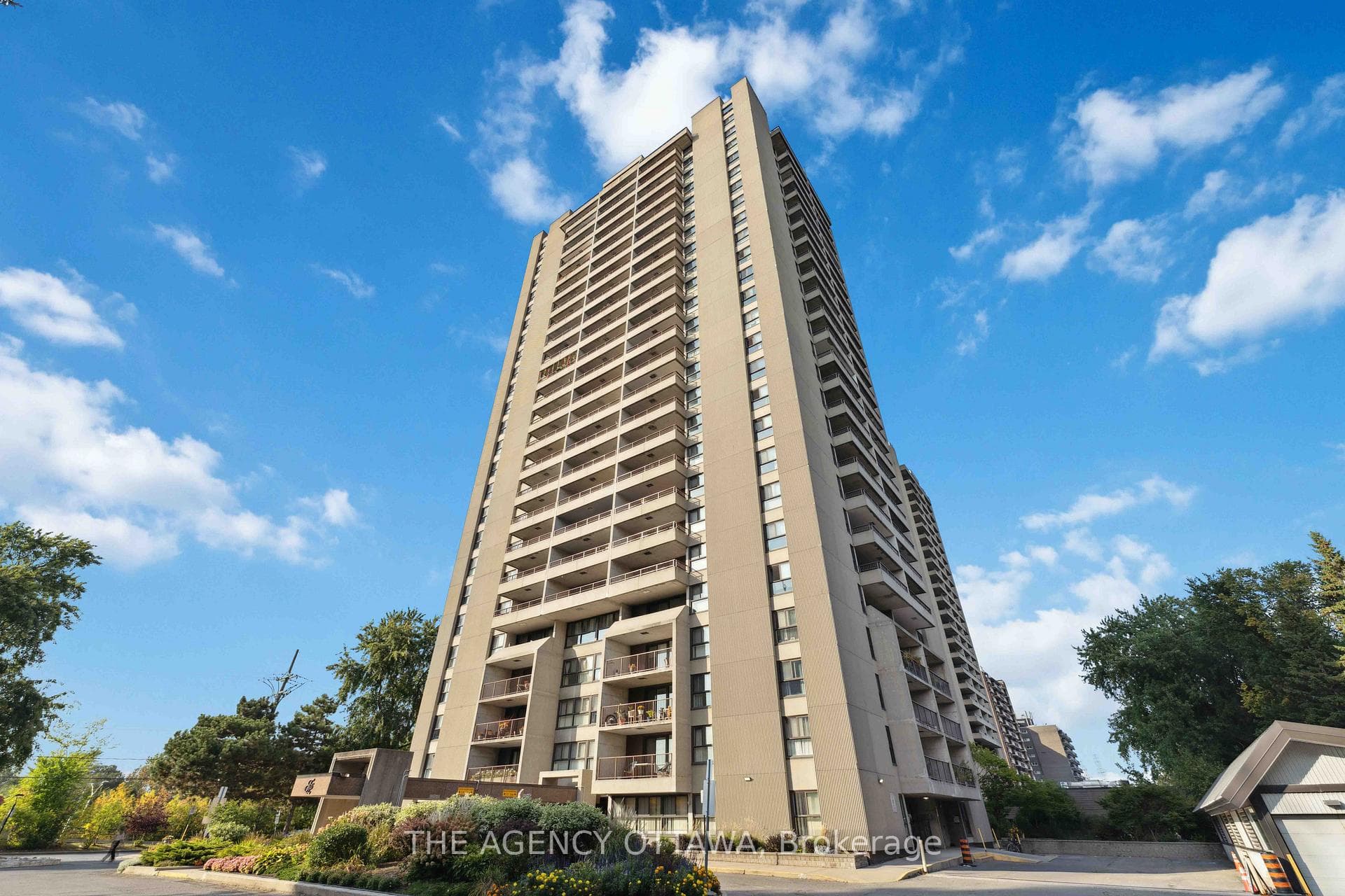 1785 Frobisher Lane Unit 703 photo 2