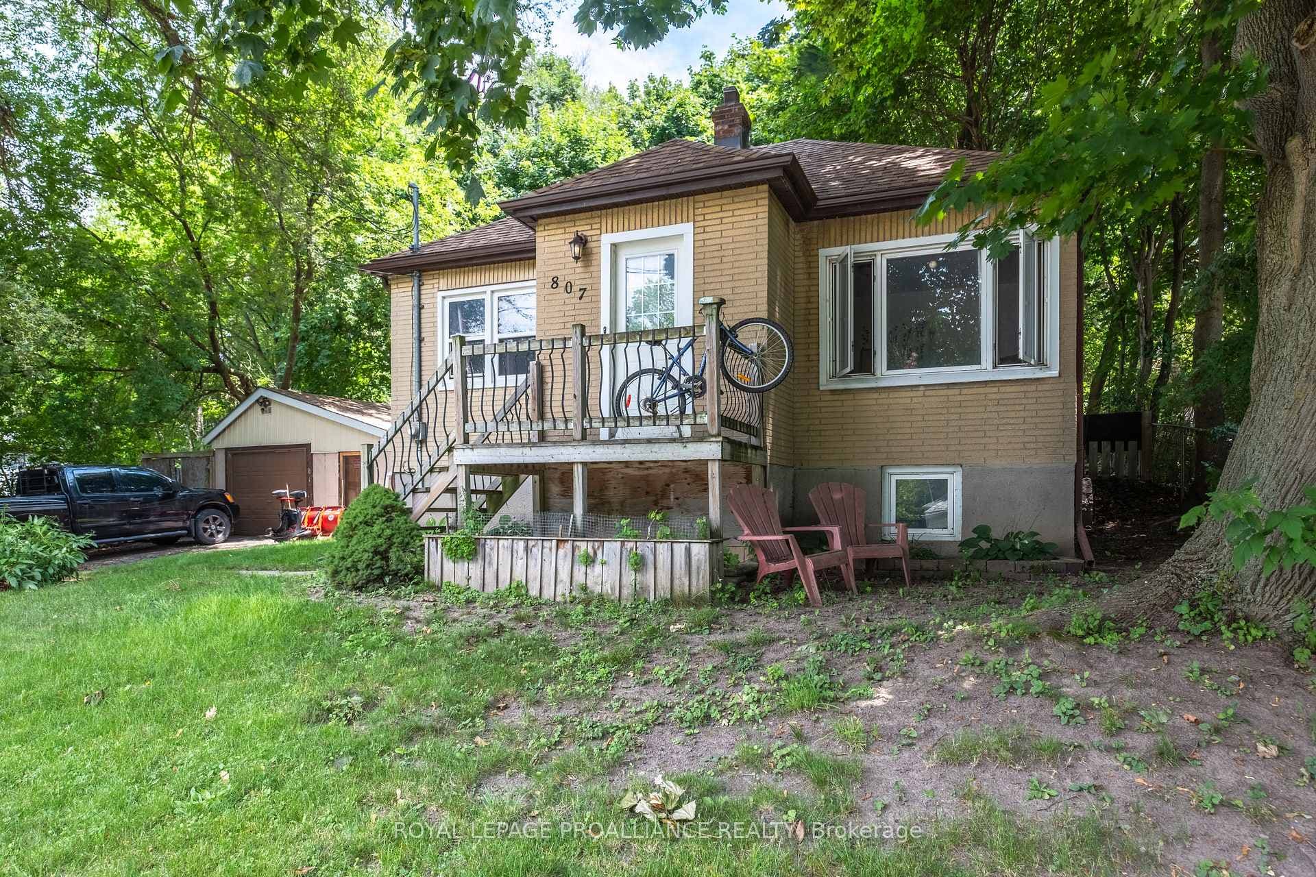 807 Portsmouth Avenue photo 2