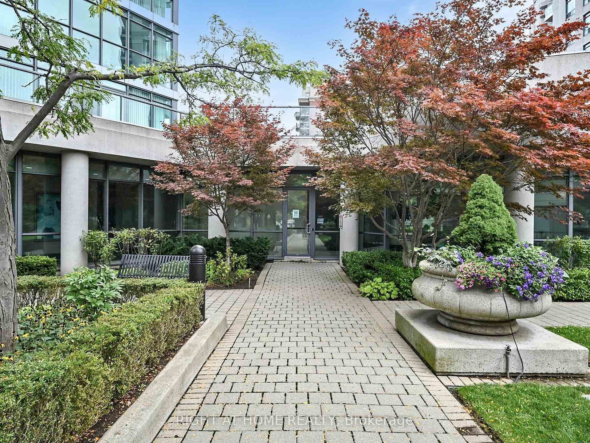 30 Harrison Garden Boulevard Unit 2203 photo 40