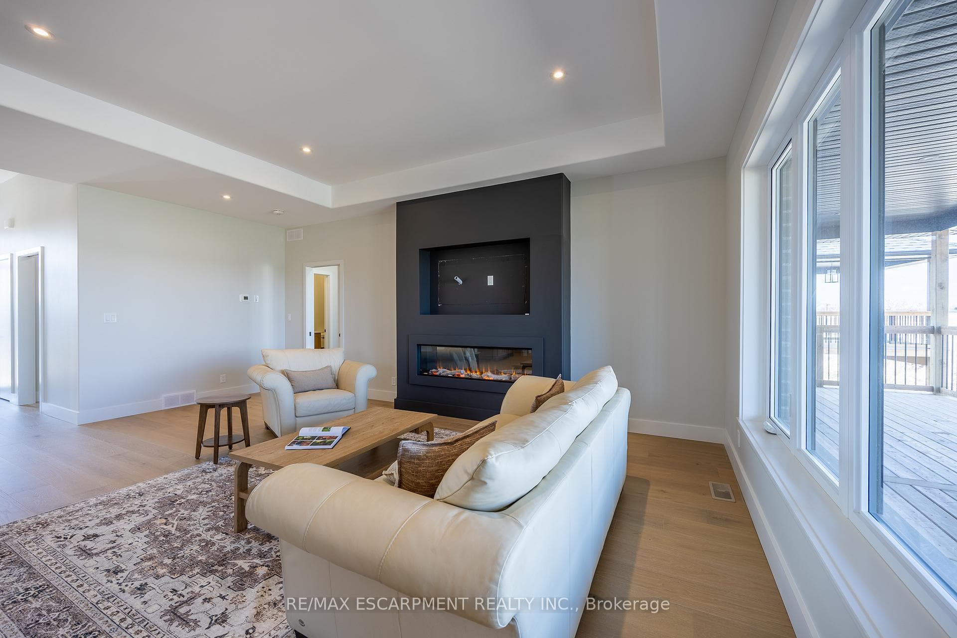 34 Andrew Avenue photo 18