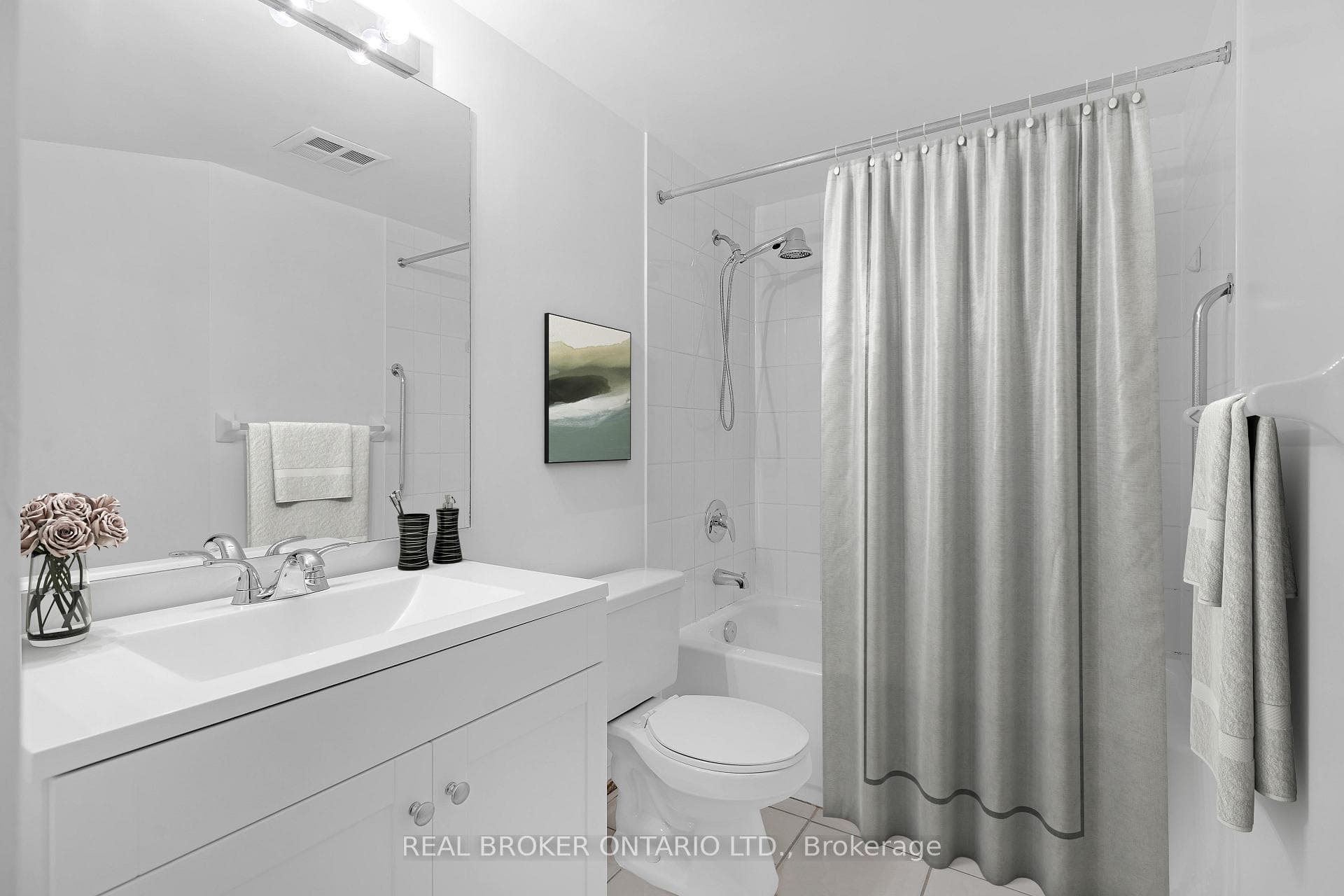 650 Lawrence Avenue Unit 705 photo 13