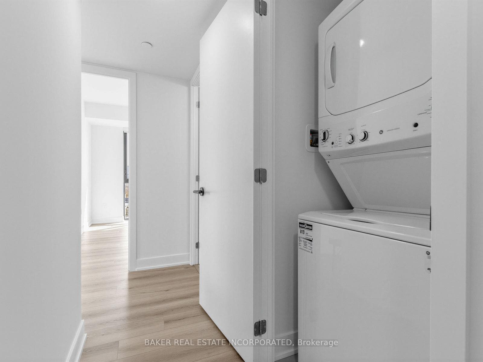 758 Dovercourt Road Unit 1102 photo 5