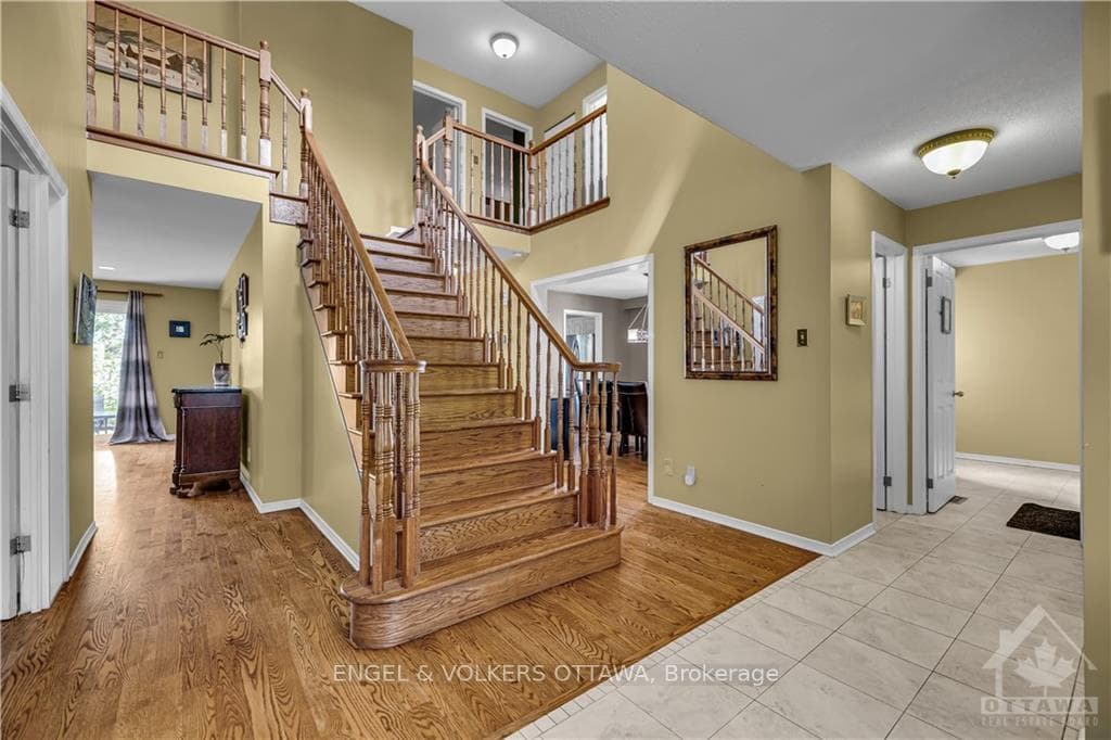 1383 CASERTA Place photo 3