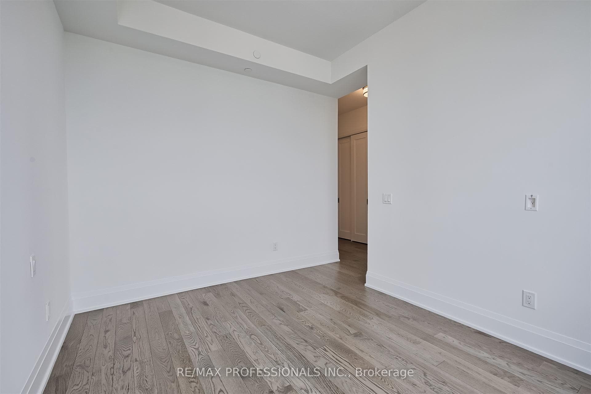 470 Front Street Unit GPH13 photo 30
