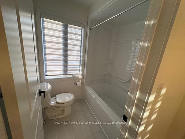 77 Dusenbury Drive photo 10