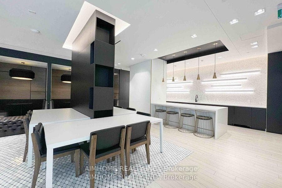 85 Wood Street Unit 2812 photo 6
