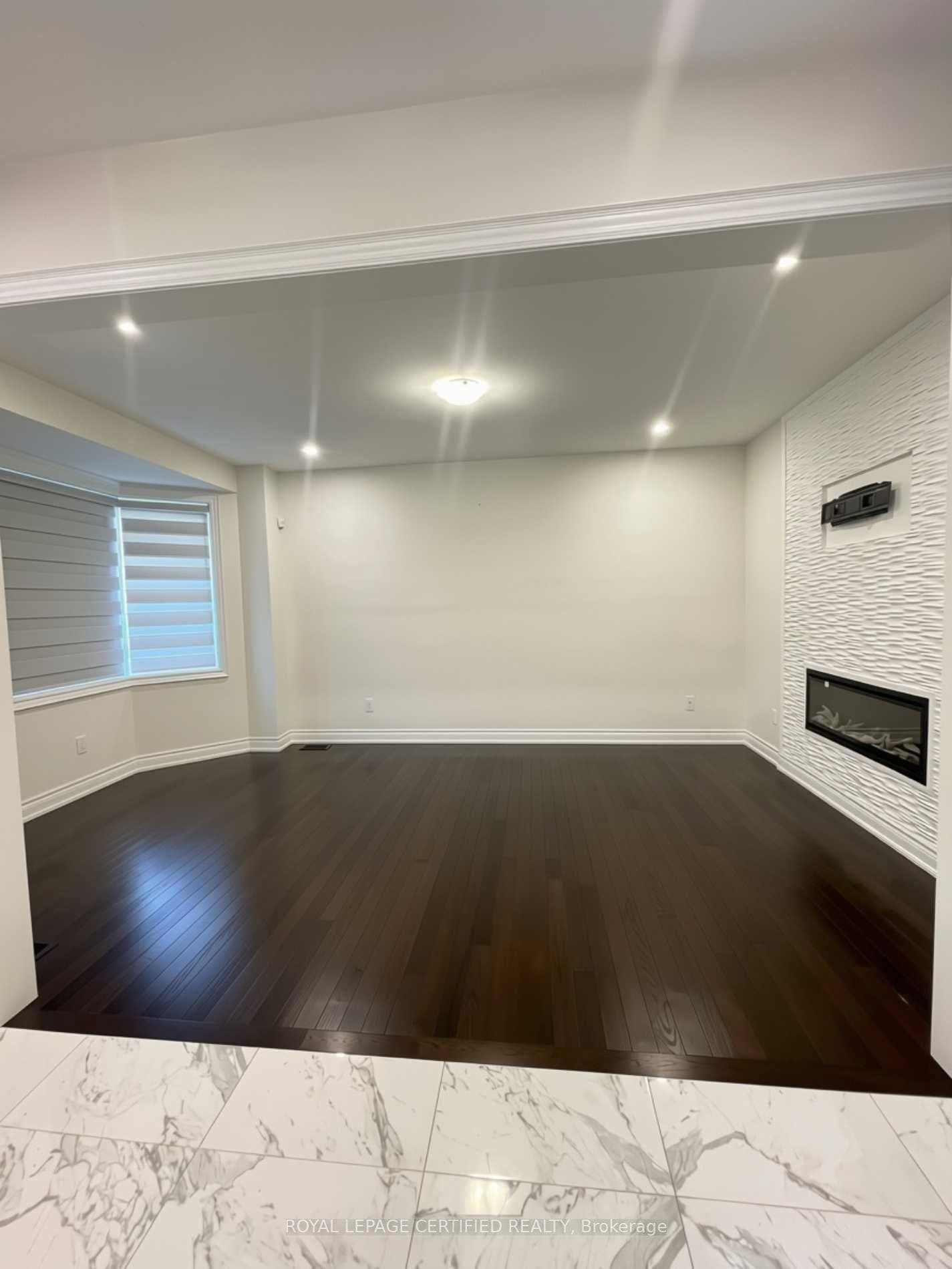 240 Seaview Heights photo 7