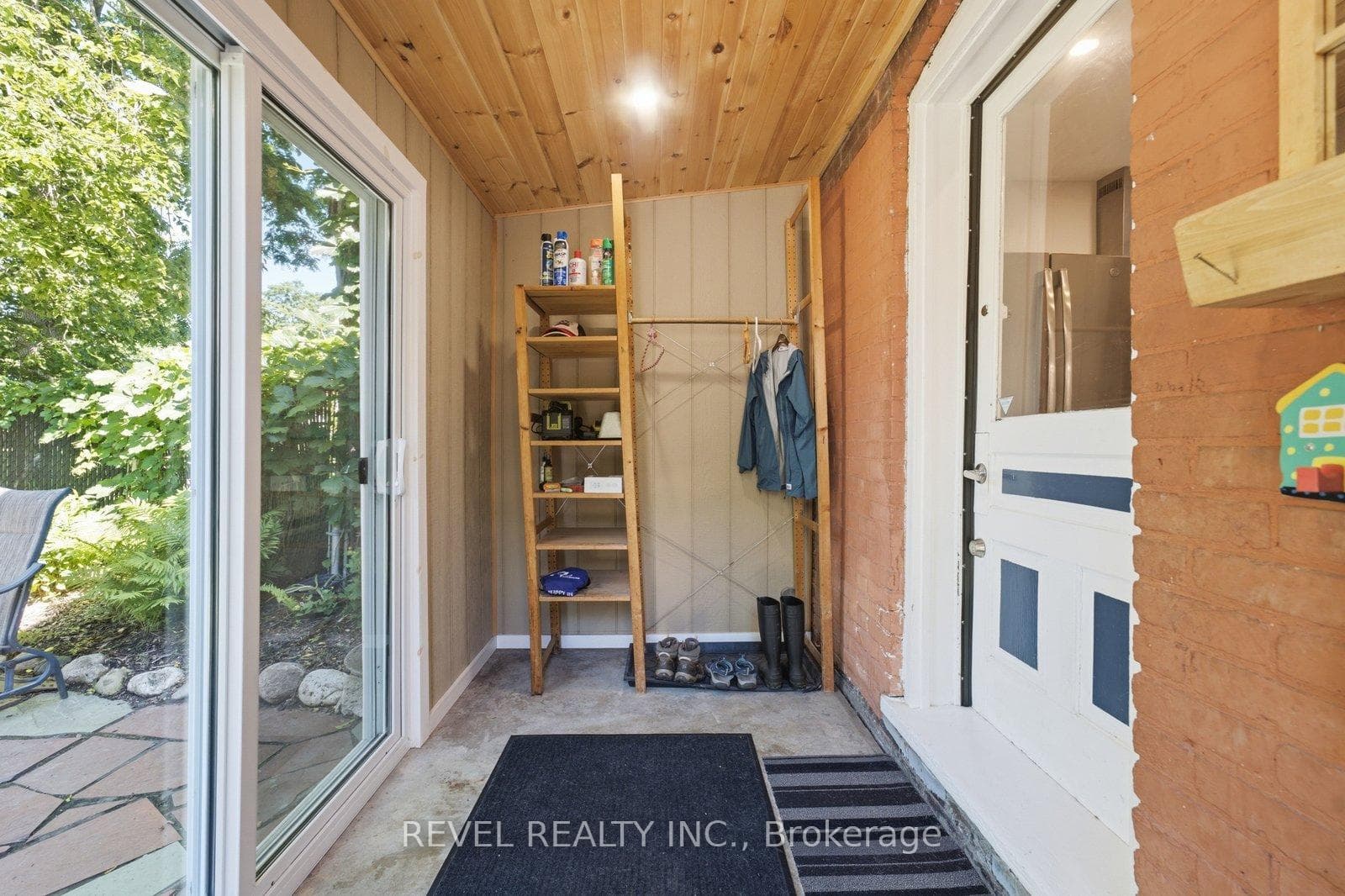 73 Grand River Street photo 19