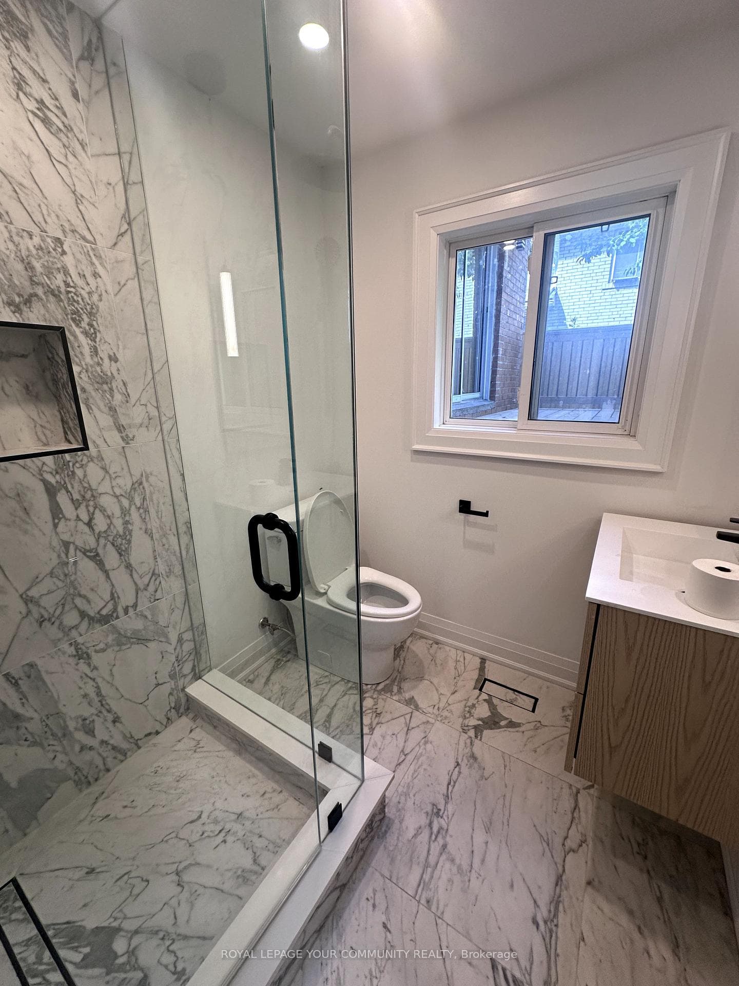 169 Torresdale Avenue photo 4