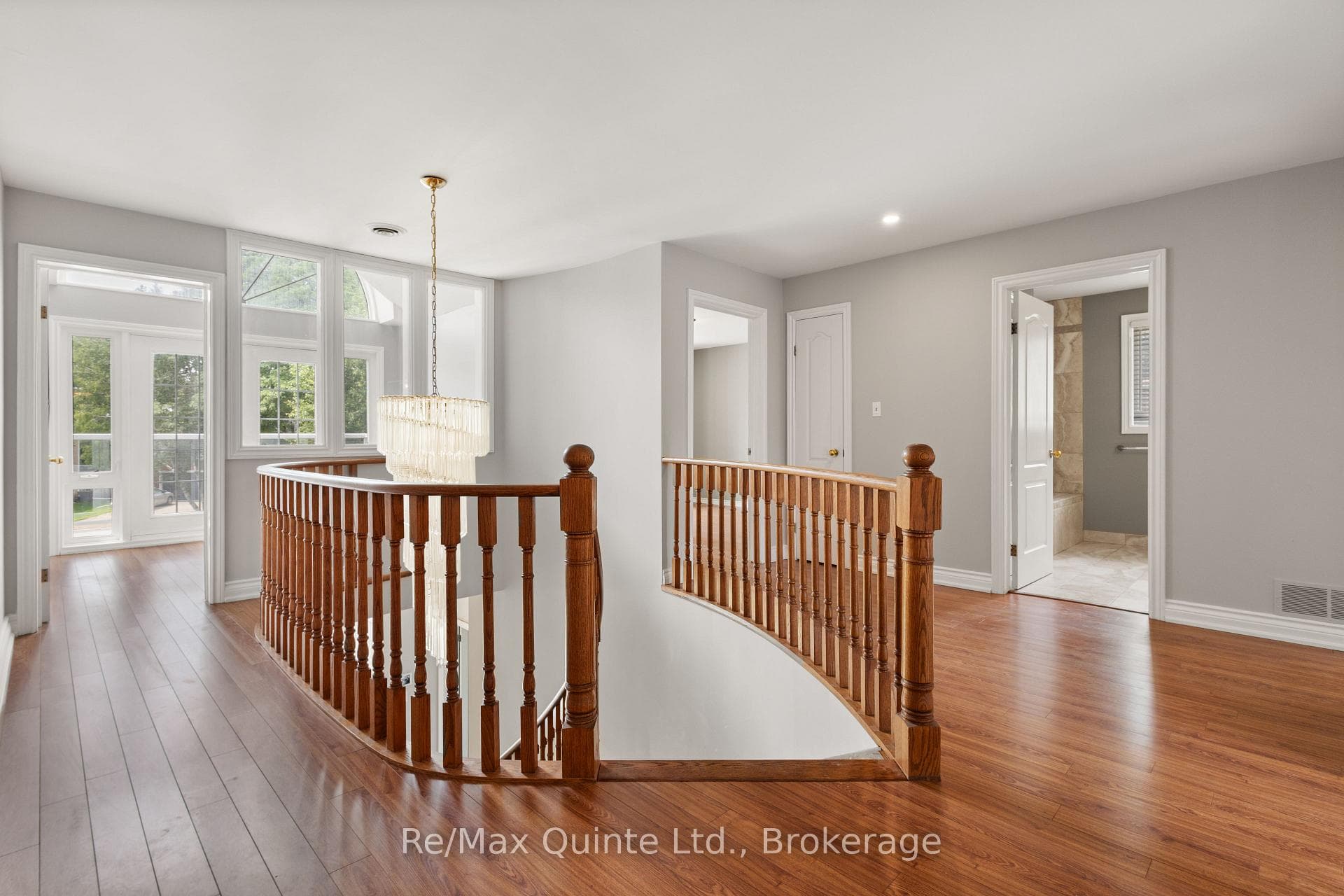 17 Applewood Court photo 24