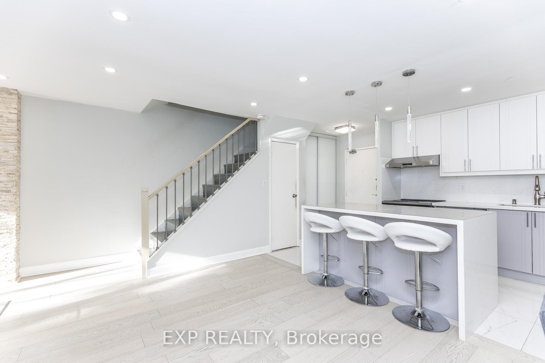 4001 Don Mills Road Unit 110 photo 16
