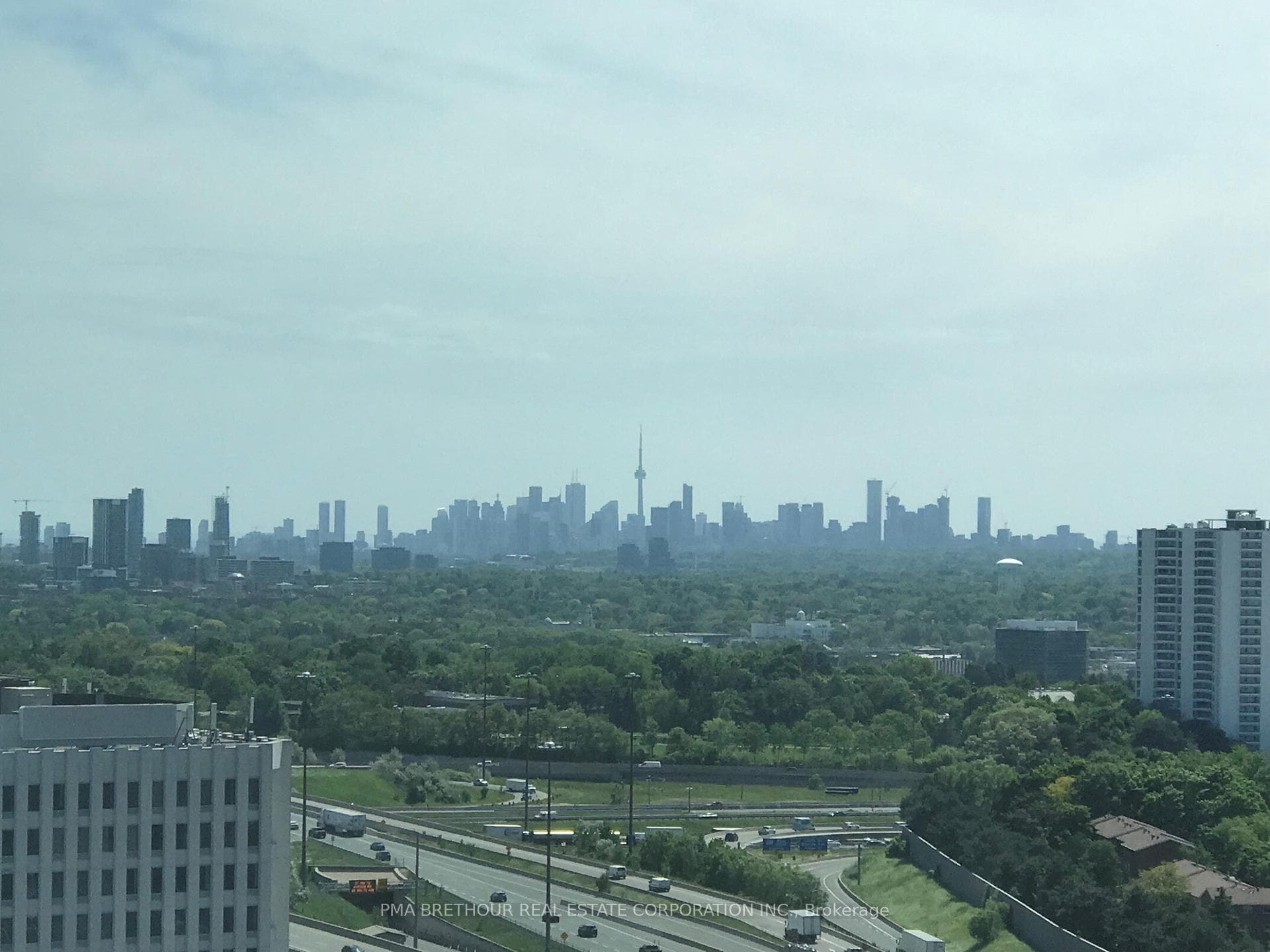 Downtown City Views from the oversized windows!