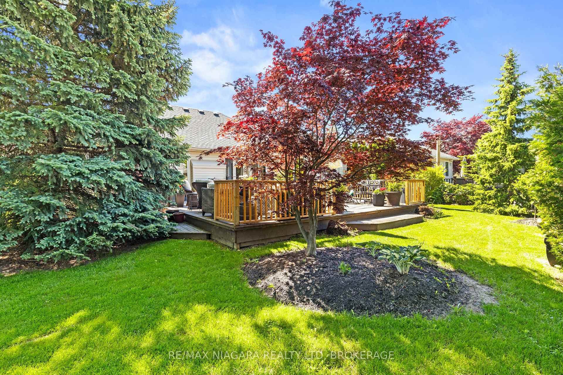 611 Victoria Street photo 39