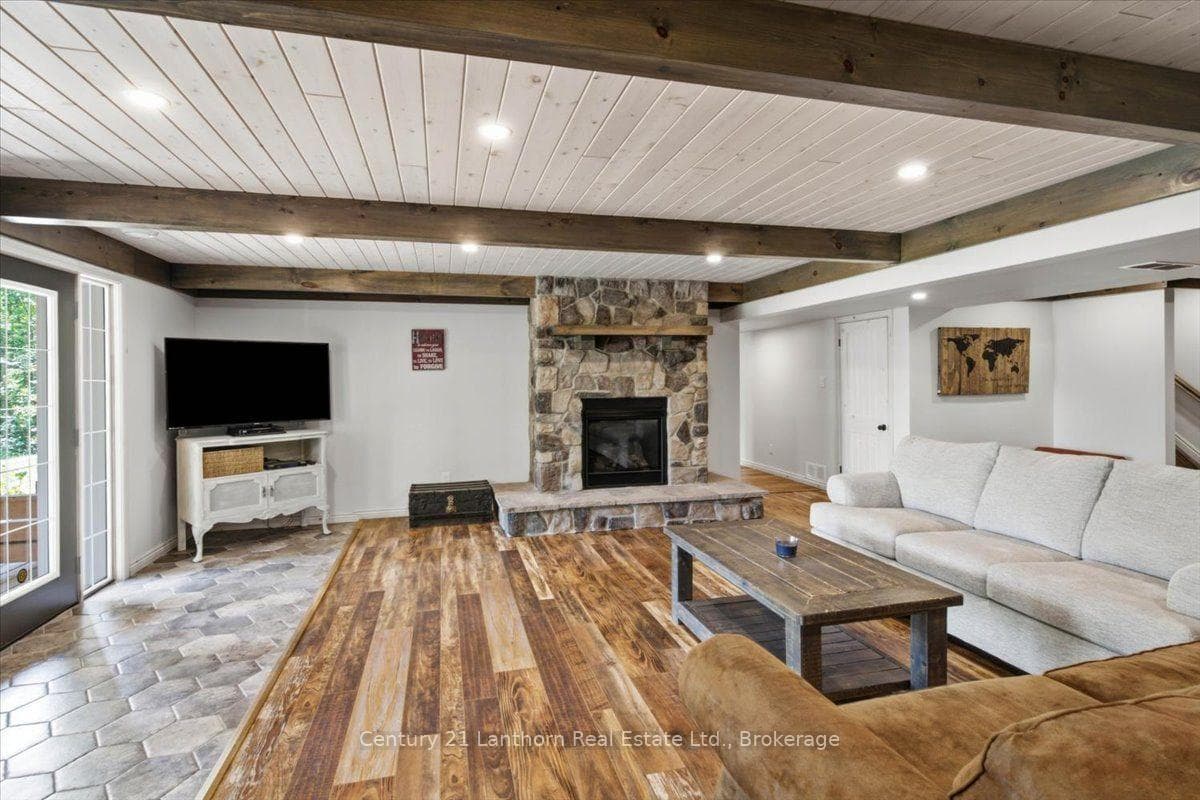 673 Lahey Road photo 36