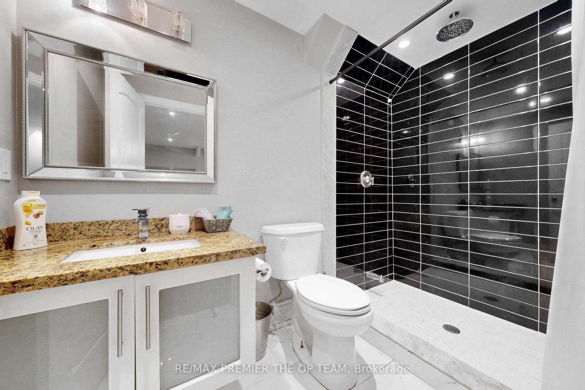 60 Chesney Crescent photo 45