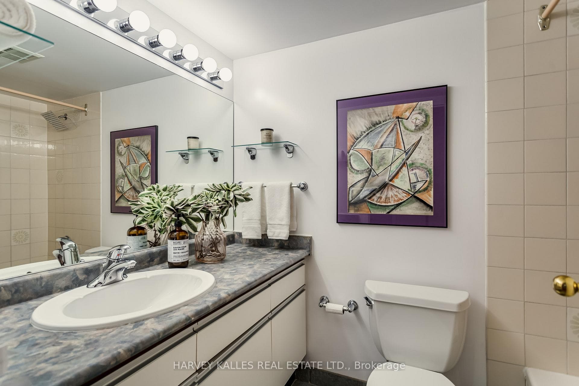 10 Kenneth Avenue Unit 310 photo 38
