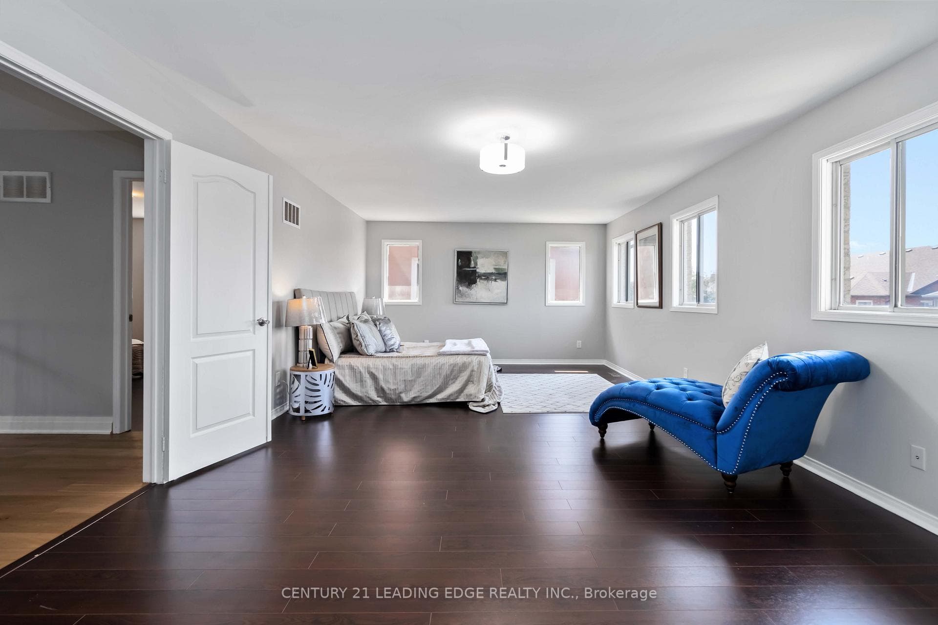 286 Fernforest Drive photo 20