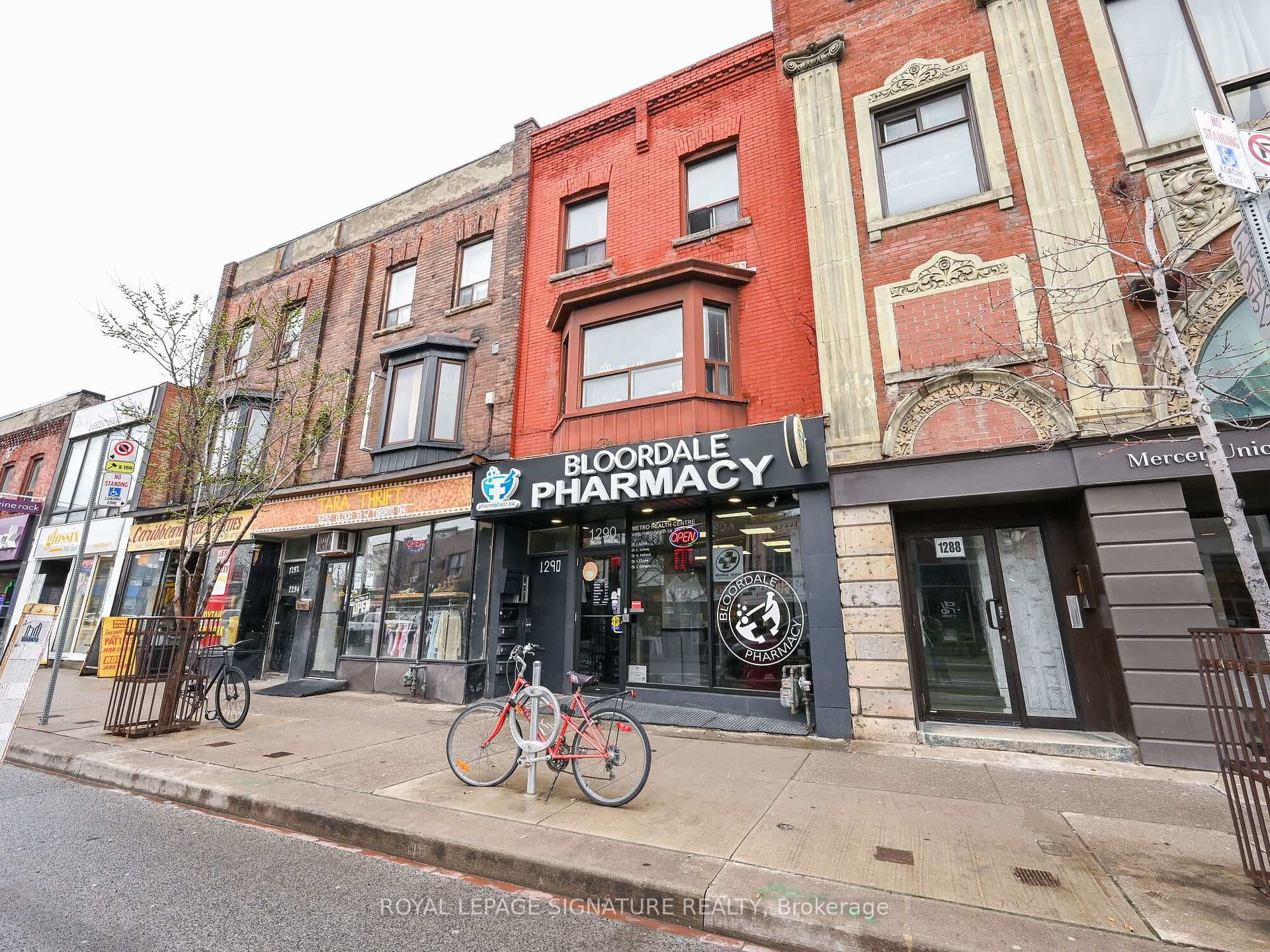 1290 Bloor Street Unit 1st photo 1