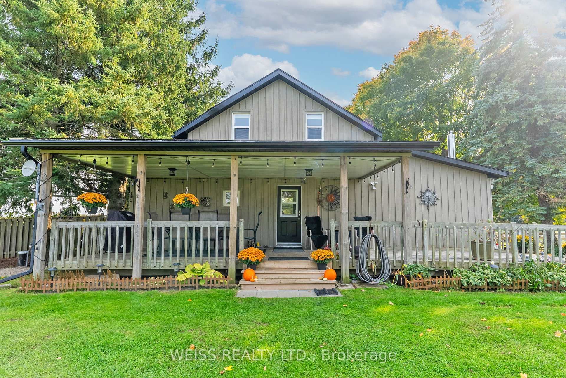 772 Townline Road photo 2