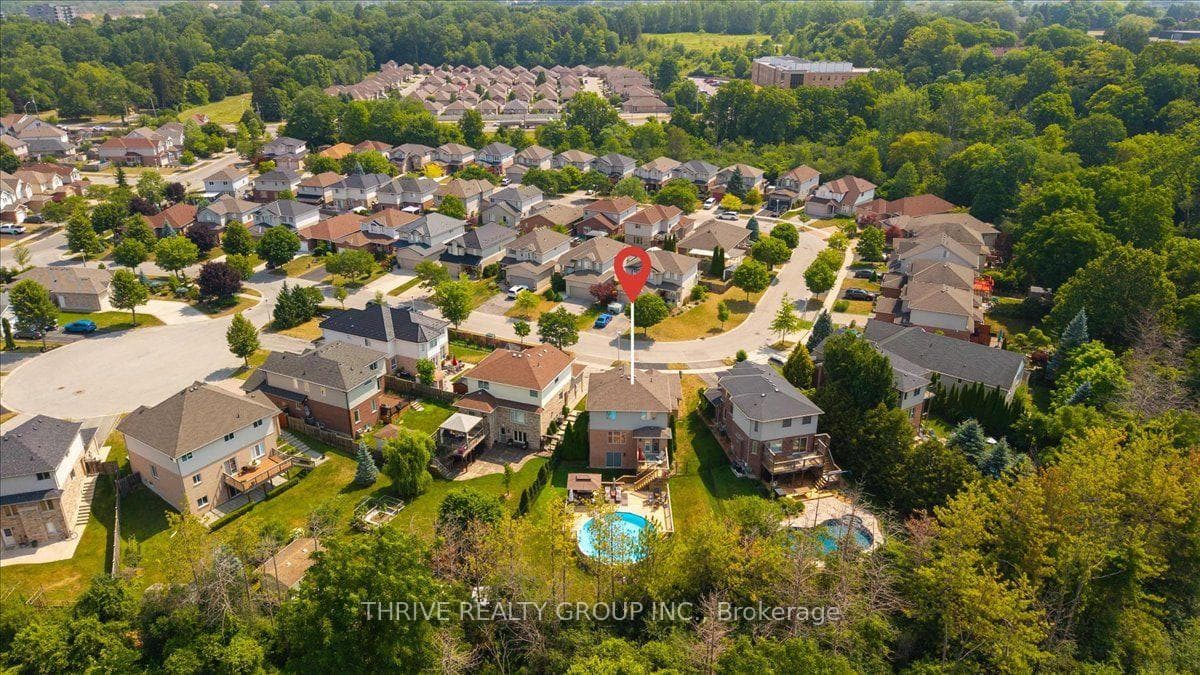 1571 Blackmaple Crescent photo 47