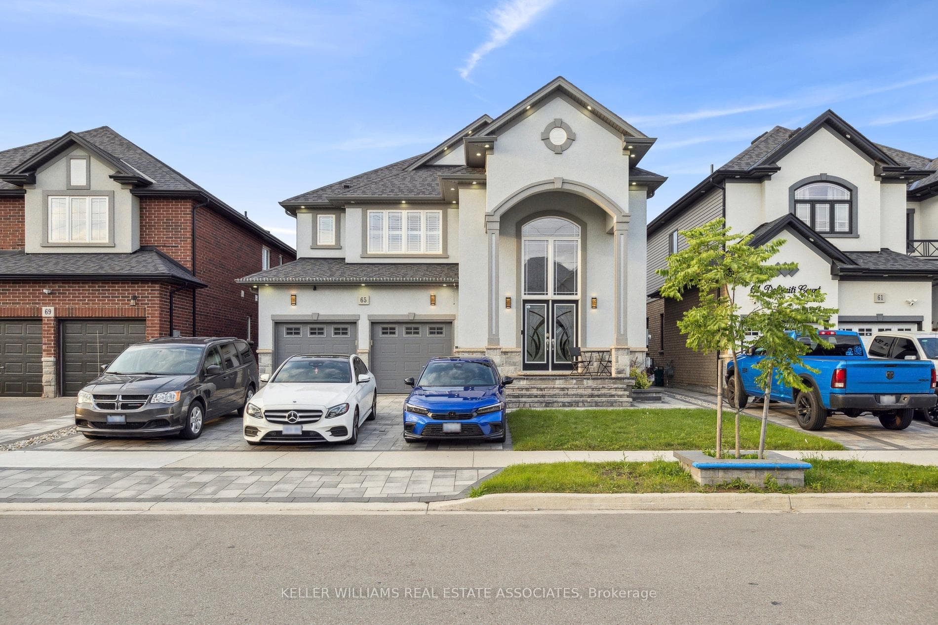 65 Dolomiti Court photo 2