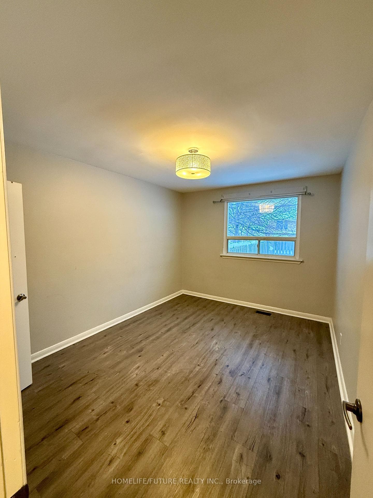 68 Tulloch Drive Unit Main photo 3