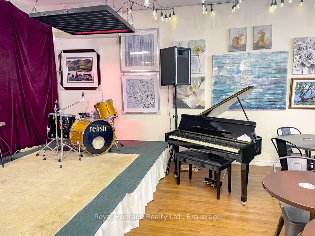 313 Front Street photo 10
