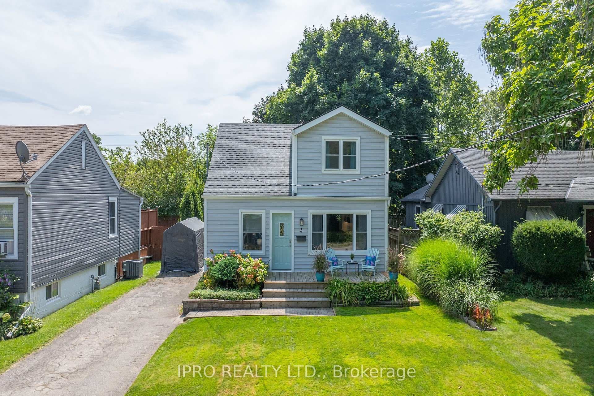 3 Spencer Avenue photo 1