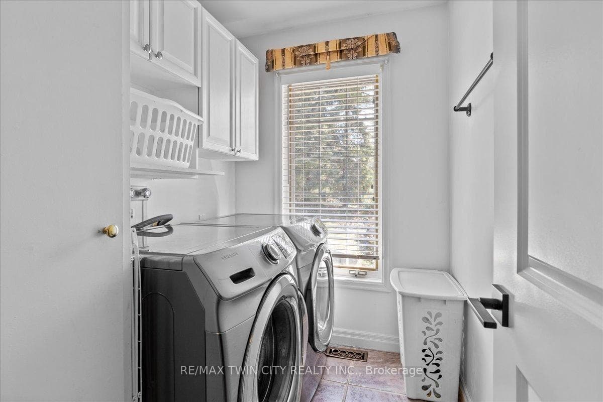 20 Grandy Lane photo 36