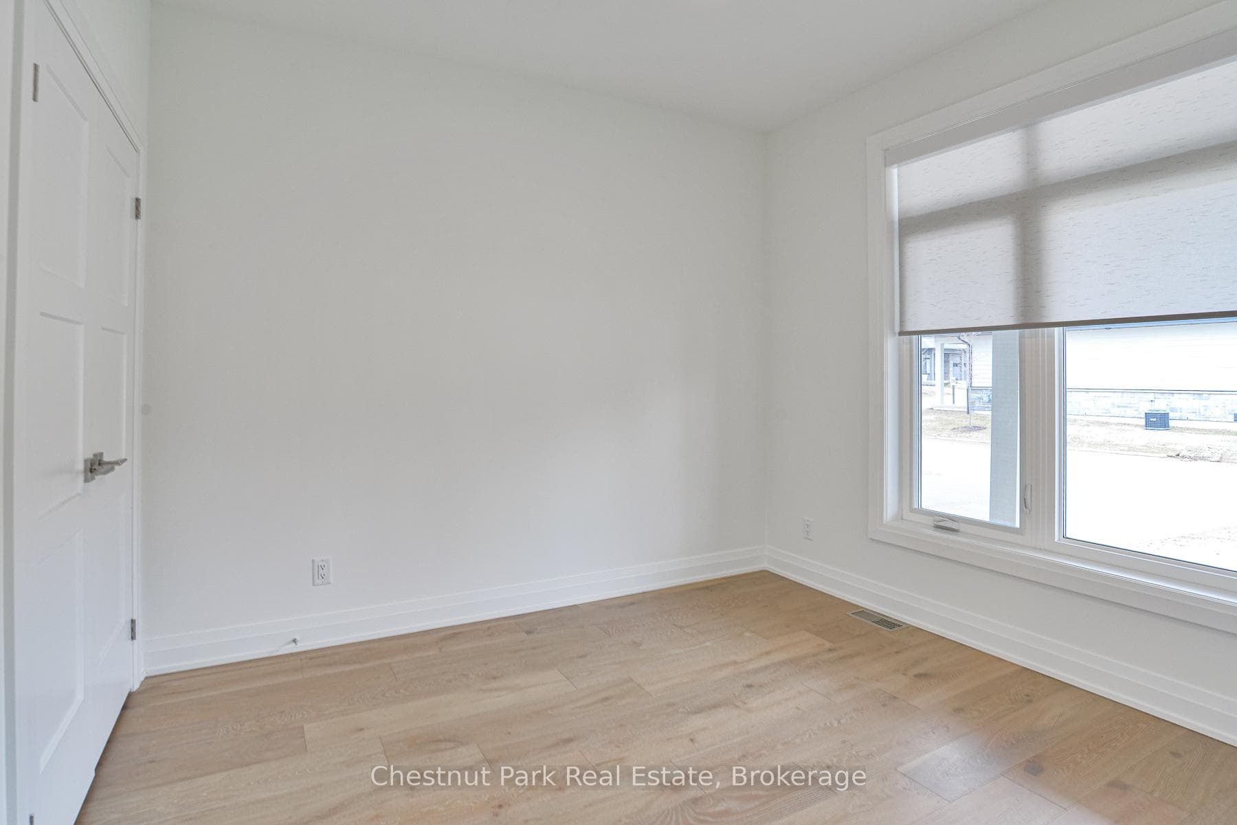 MAIN FLOOR - GUEST BEDROOM