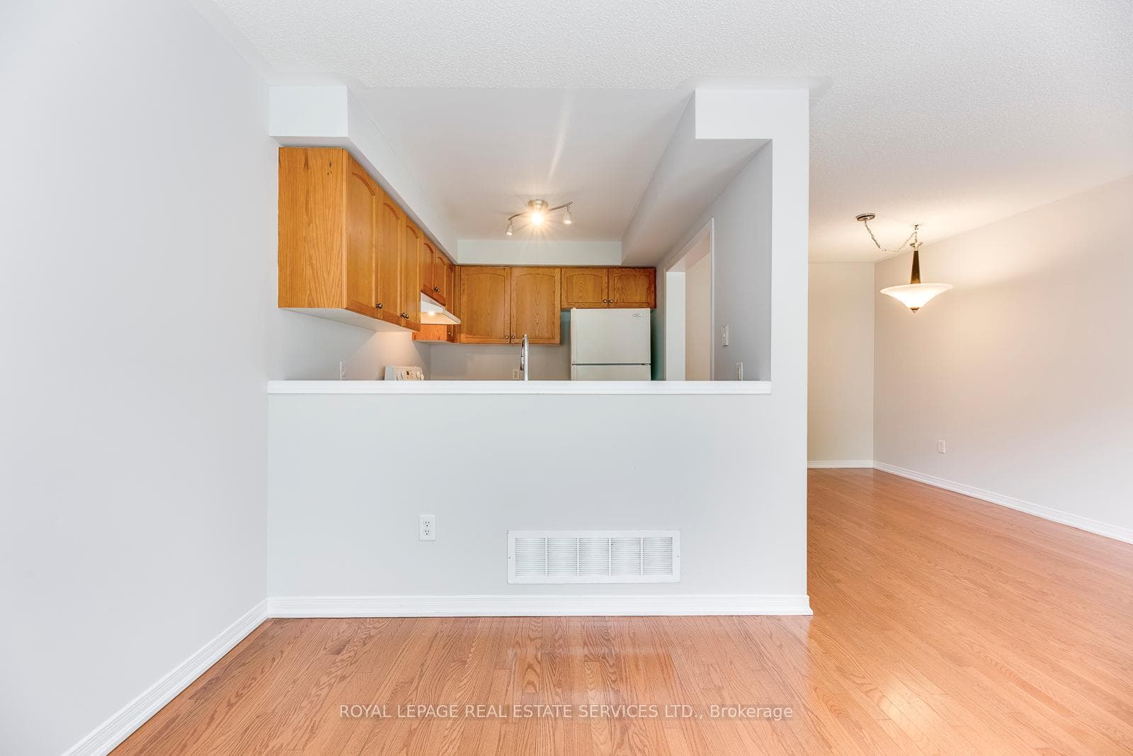 1835 Mccoy Avenue photo 14