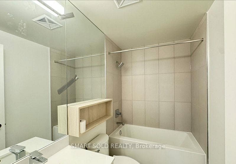 70 Princess Street Unit 2801 photo 7