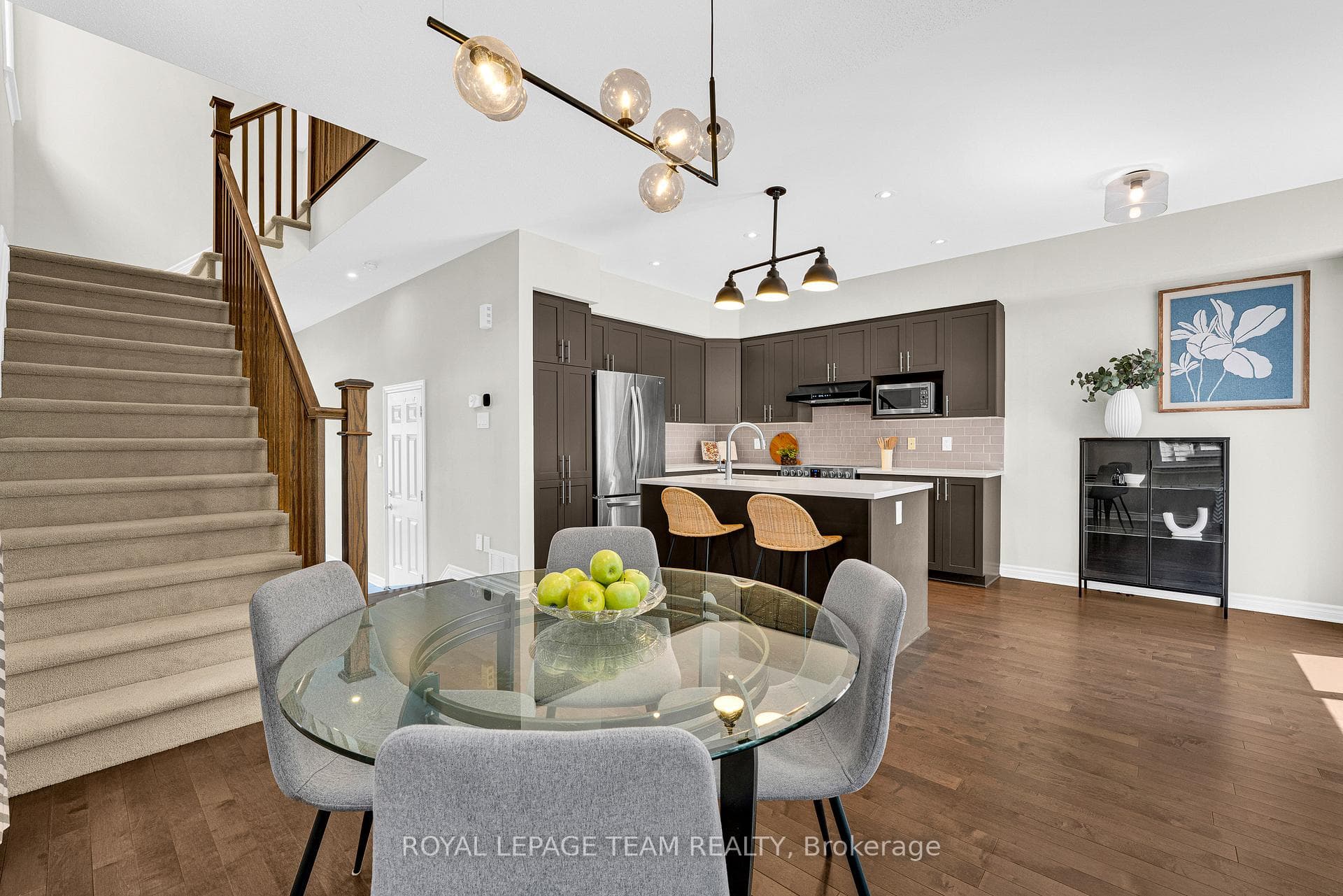 534 STARGAZER Crescent photo 23