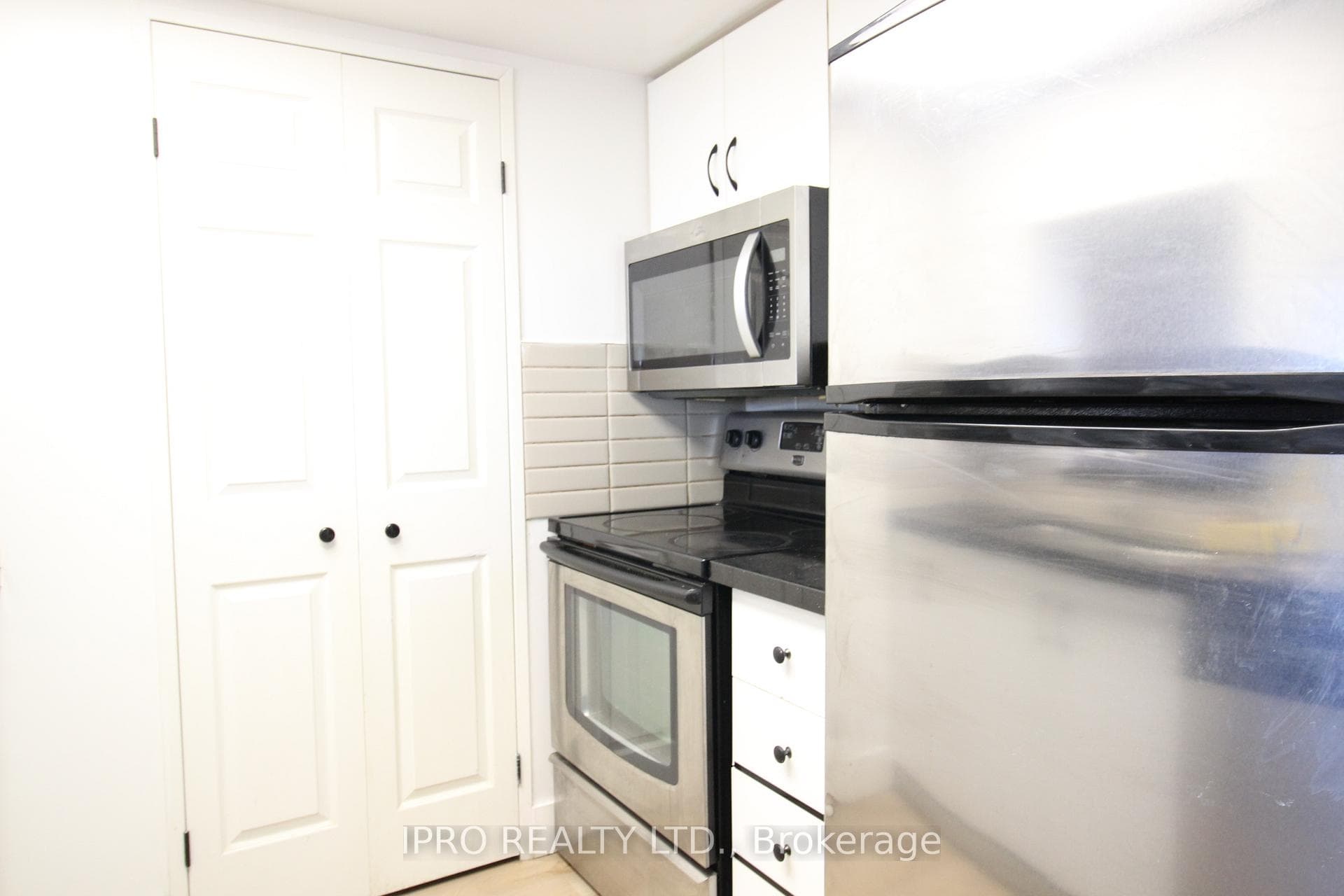 285 Enfield Place Unit 2207 photo 13
