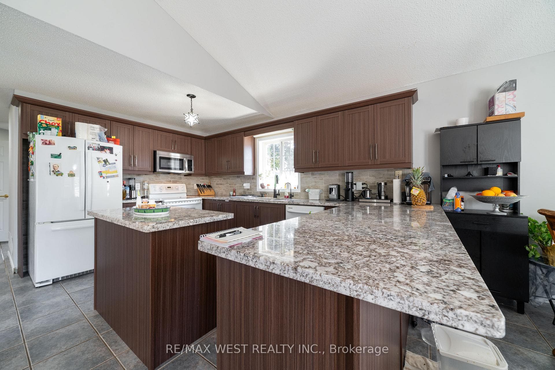 1286 Burkholder Drive photo 10