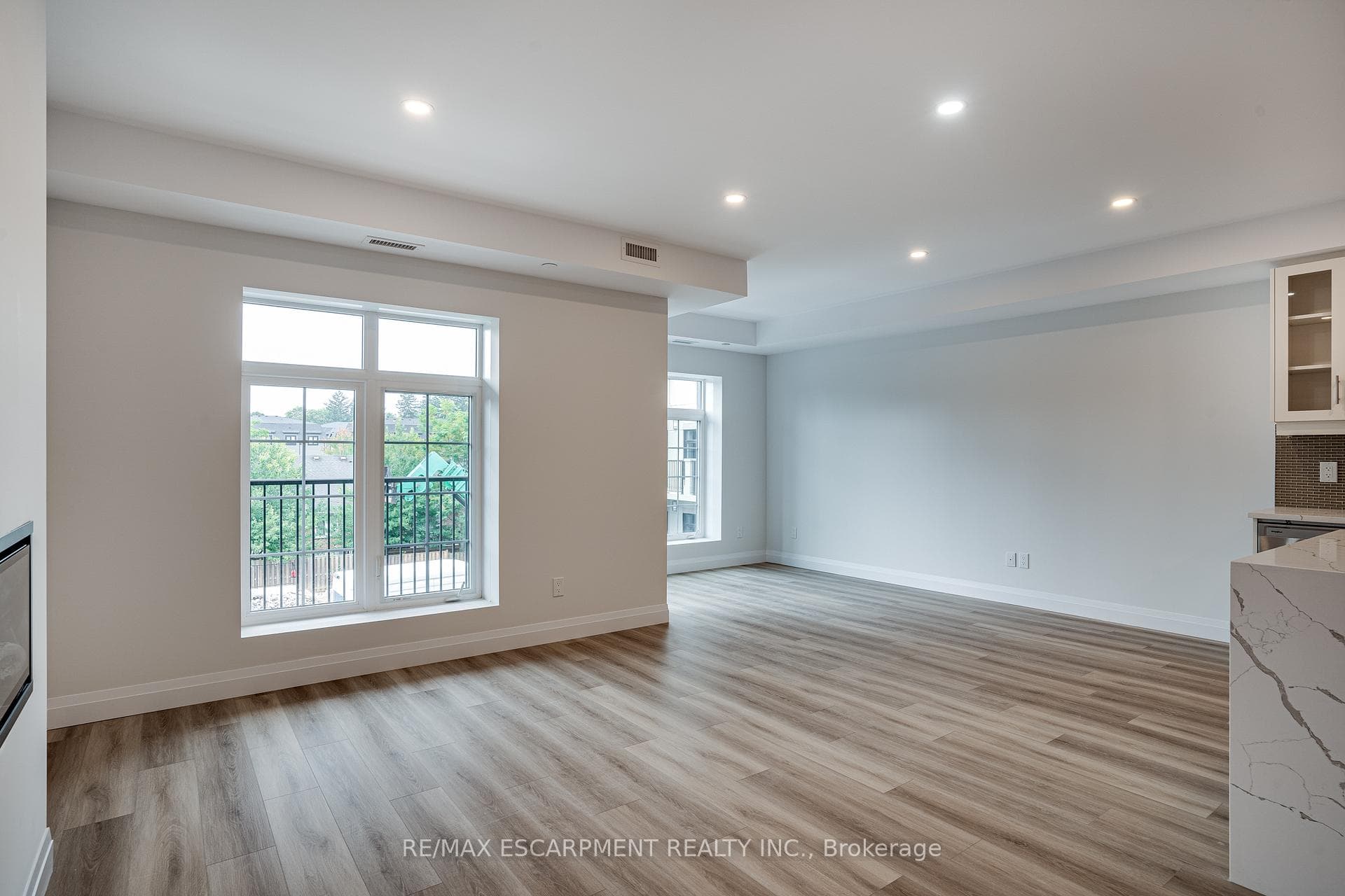 153 Wilson Street Unit 307 photo 17
