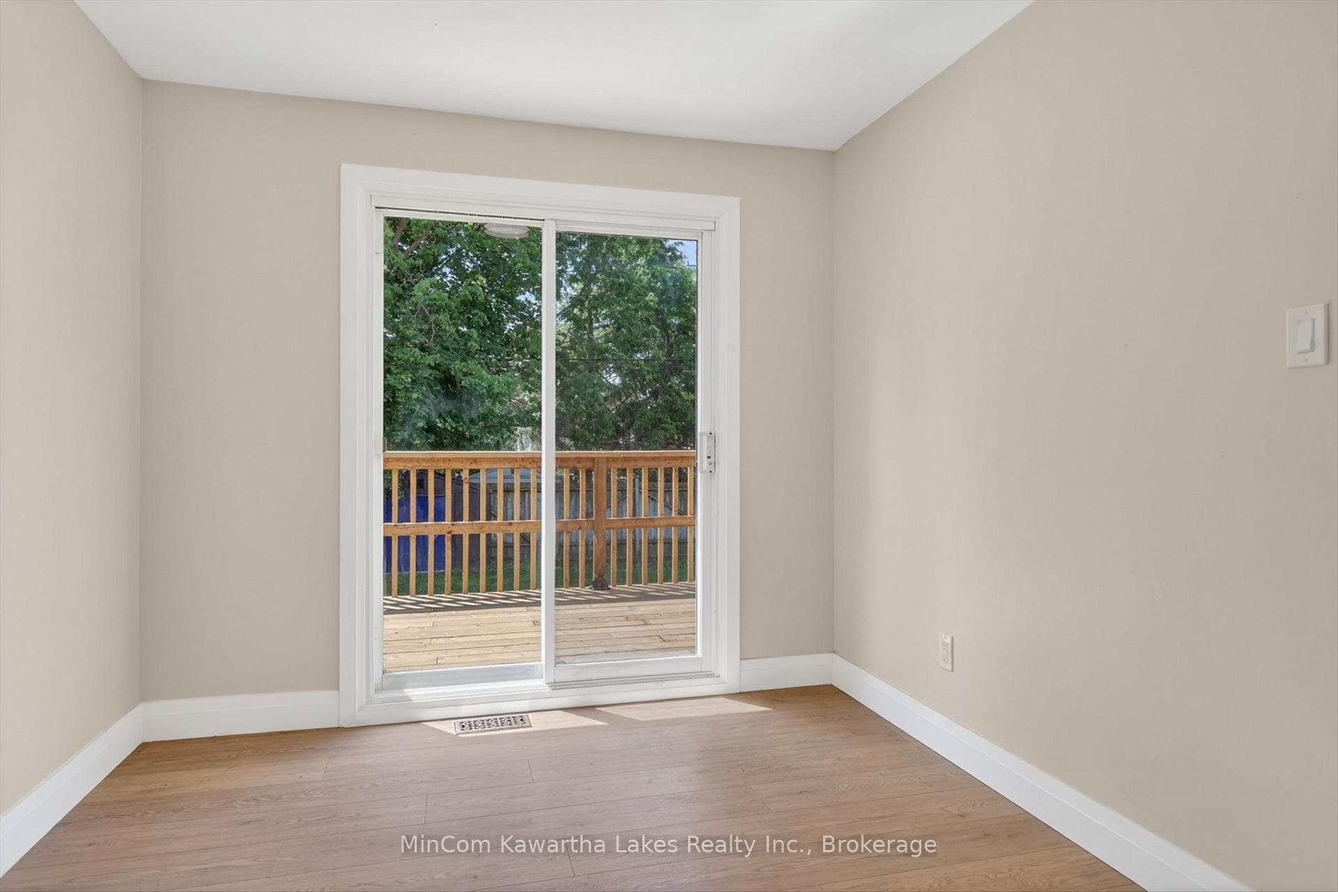 829 Orpington Road photo 22