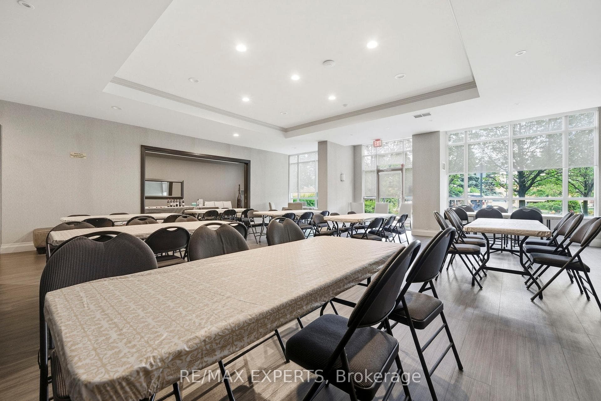 88 Promenade Circle Unit 704 photo 29