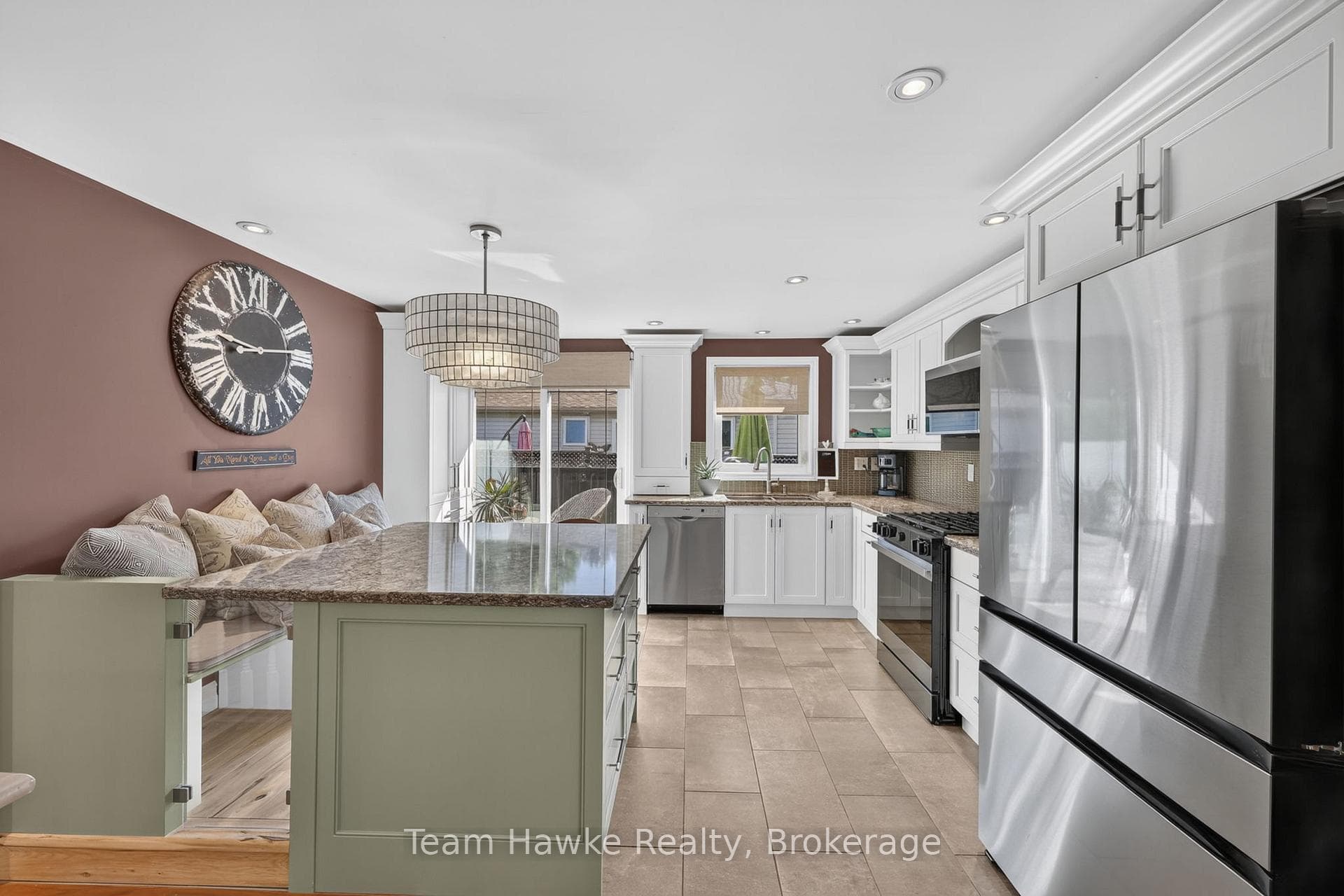 400 Galloway Boulevard photo 6