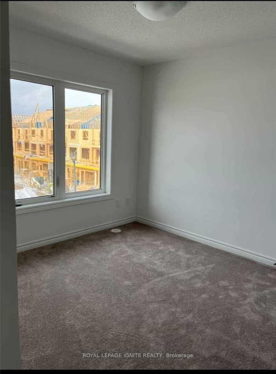 27 Tiveron Avenue photo 11