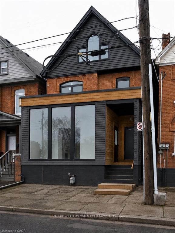 76 Wentworth Street photo 2